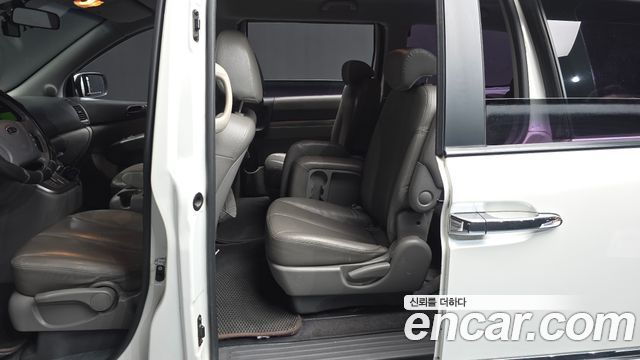 Kia Carnival R Grand Carnival GLX Deluxe 2012 — фото 26