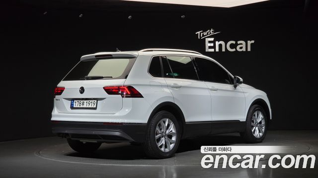 Volkswagen Tiguan (II) 2.0 TDI Premium 2020 — фото 2