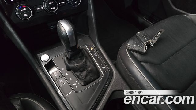 Volkswagen Tiguan (II) 2.0 TDI Premium 2020 — фото 9