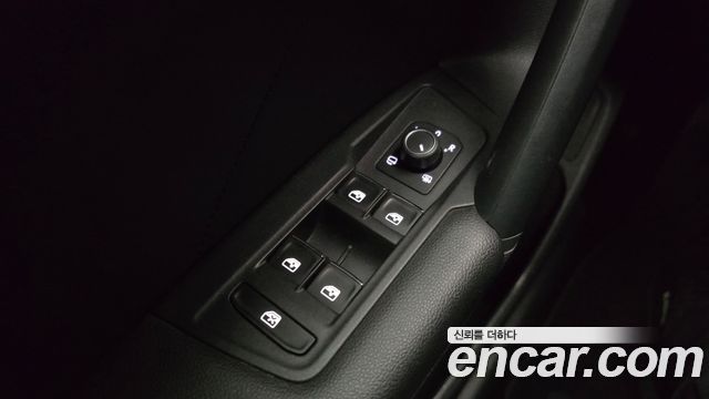 Volkswagen Tiguan (II) 2.0 TDI Premium 2020 — фото 18