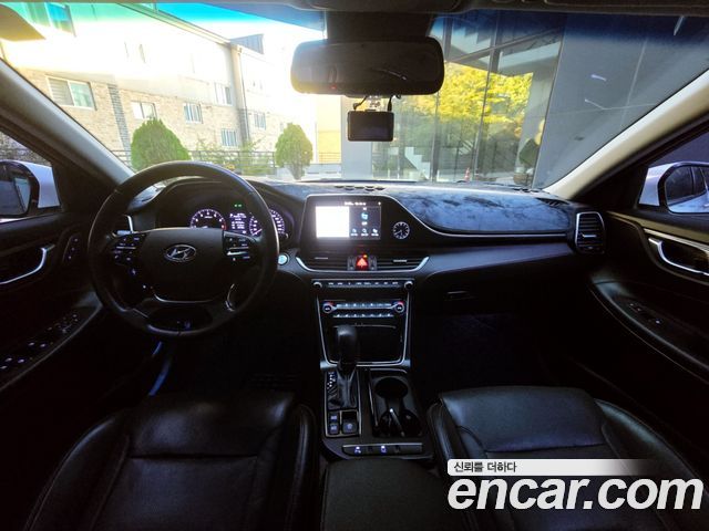 Hyundai Grandeur (IG) 2.4 Premium Special 2018 — фото 6