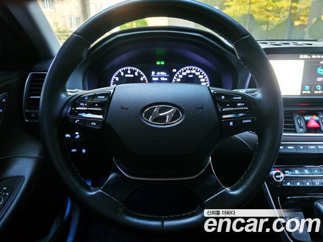 Hyundai Grandeur (IG) 2.4 Premium Special 2018 — фото 8