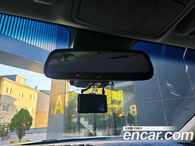 Hyundai Grandeur (IG) 2.4 Premium Special 2018 — фото 17