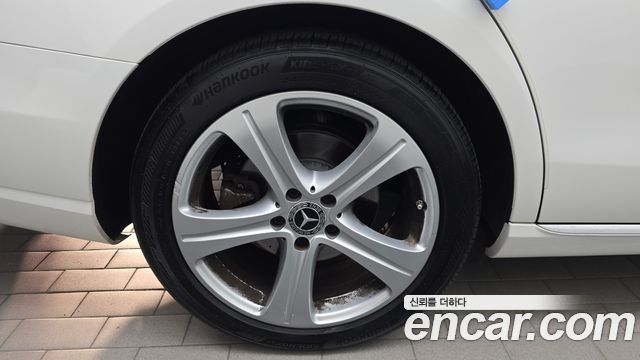Mercedes-Benz E-Class (W213) E200 Avantgarde 2018 — фото 5