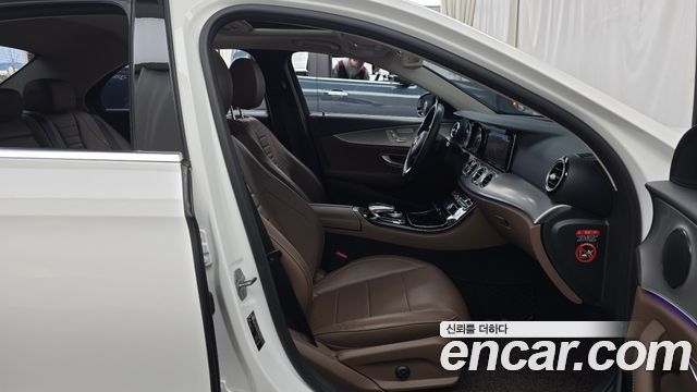Mercedes-Benz E-Class (W213) E200 Avantgarde 2018 — фото 11