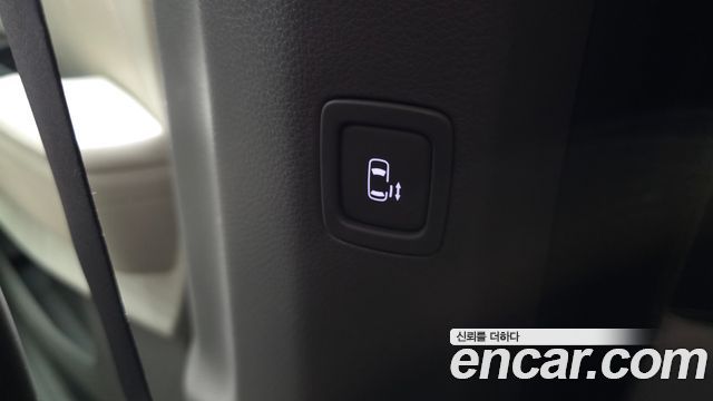 Kia Carnival (IV) Gasoline 9-Seater Hi-Limousine Signature 2023 — фото 18