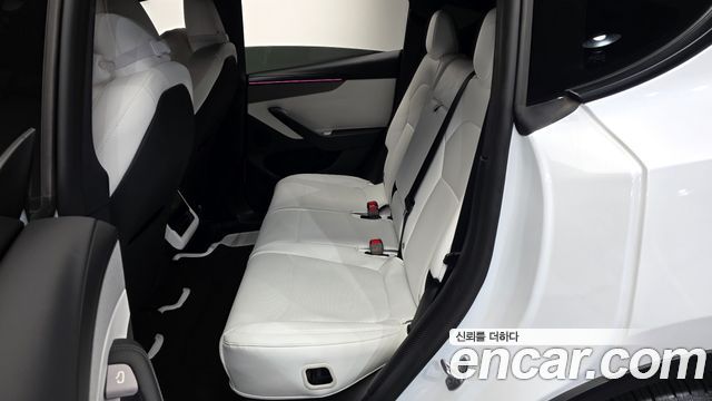Tesla Model Y Premium RWD 2026 — фото 11