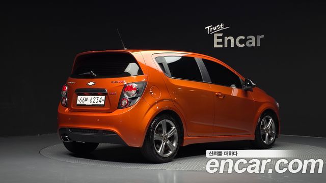 Chevrolet Aveo Hatchback 1.4 Turbo RS 2015 — фото 2