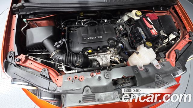 Chevrolet Aveo Hatchback 1.4 Turbo RS 2015 — фото 6