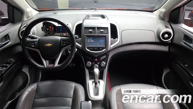 Chevrolet Aveo Hatchback 1.4 Turbo RS 2015 — фото 7