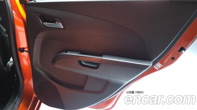Chevrolet Aveo Hatchback 1.4 Turbo RS 2015 — фото 25