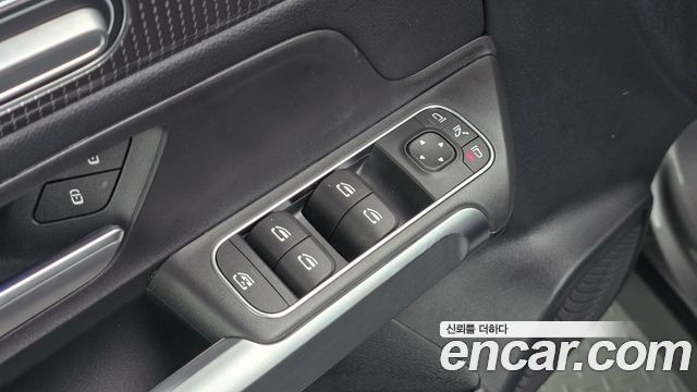 Mercedes-Benz GLB-Class (X247) GLB220 2021 — фото 30