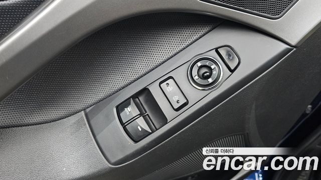 Hyundai Avante Coupe 2.0 GDi Premium Standard 2014 — фото 13