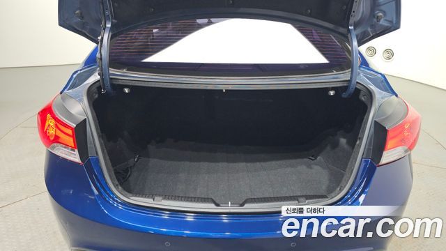 Hyundai Avante Coupe 2.0 GDi Premium Standard 2014 — фото 20