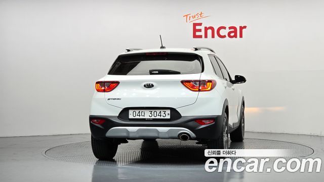 Kia Stonic Diesel 1.6 Prestige 2018 — фото 4