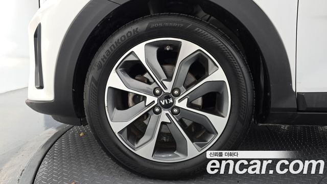 Kia Stonic Diesel 1.6 Prestige 2018 — фото 5