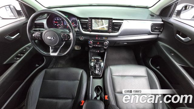 Kia Stonic Diesel 1.6 Prestige 2018 — фото 7