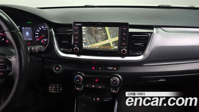 Kia Stonic Diesel 1.6 Prestige 2018 — фото 13