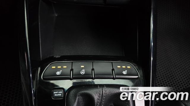 Kia Stonic Diesel 1.6 Prestige 2018 — фото 14