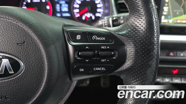Kia Stonic Diesel 1.6 Prestige 2018 — фото 16
