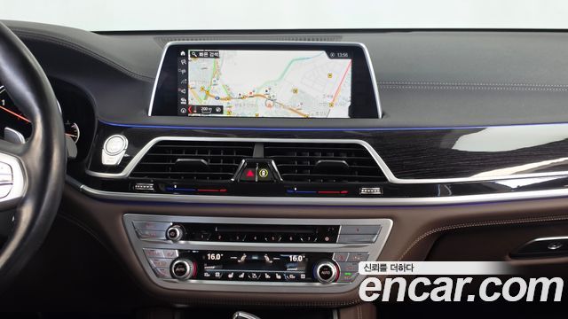 BMW 7 Series (G11) 730Ld xDrive M Sport 2017 — фото 14