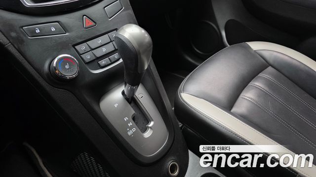 Chevrolet Orlando LPG Perfect Black 2018 — фото 9