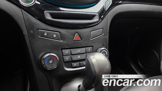 Chevrolet Orlando LPG Perfect Black 2018 — фото 17