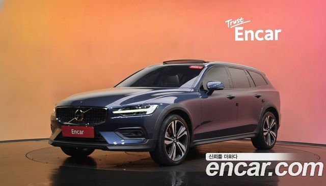 Volvo V60 Cross Country (II) T5 Pro AWD
