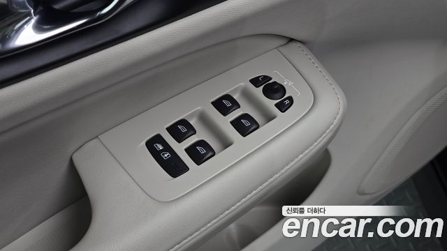 Volvo V60 Cross Country (II) T5 Pro AWD 2020 — фото 30