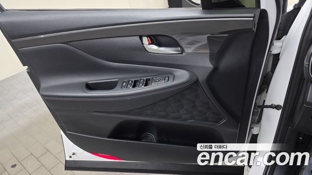Hyundai Santa Fe Diesel 2.2 4WD Prestige 2023 — фото 24