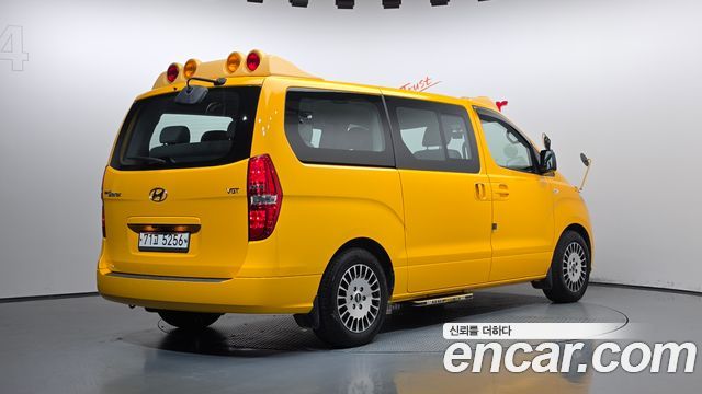 Hyundai Grand Starex School Bus 2019 — фото 2