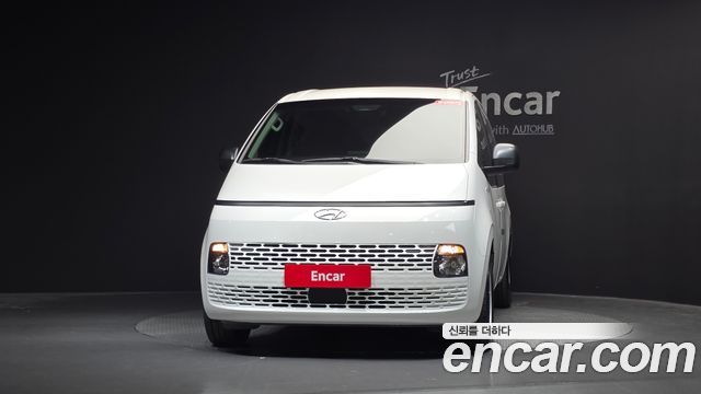 Hyundai Staria Tourer 11-Seater Smart 2023 — фото 3