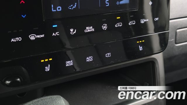 Hyundai Staria Tourer 11-Seater Smart 2023 — фото 13