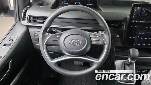 Hyundai Staria Tourer 11-Seater Smart 2023 — фото 16