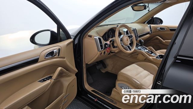 Porsche Cayenne 3.0 Diesel Platium Edition 958 2017 — фото 10