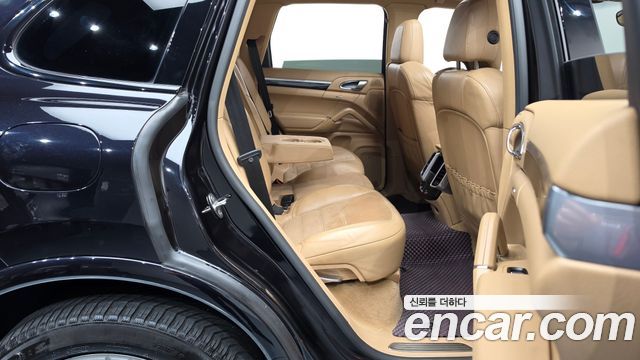 Porsche Cayenne 3.0 Diesel Platium Edition 958 2017 — фото 15