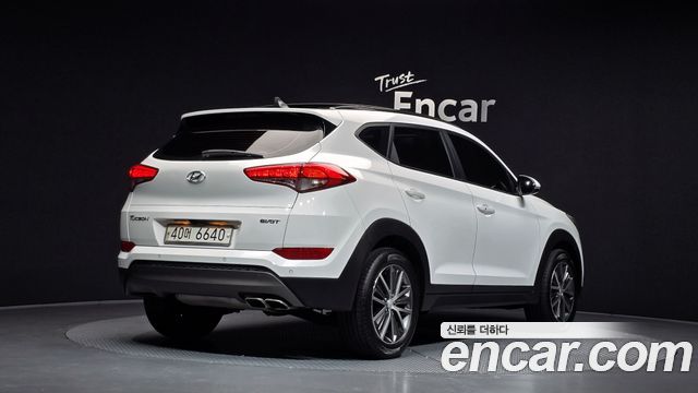 Hyundai Tucson Diesel 2.0 2WD Modern 2016 — фото 2