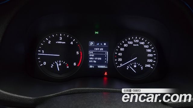 Hyundai Tucson Diesel 2.0 2WD Modern 2016 — фото 8