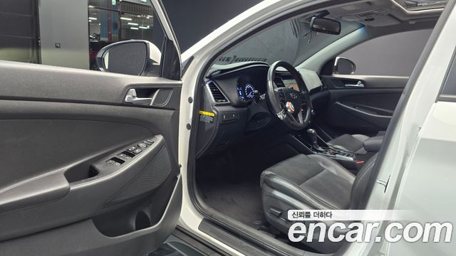 Hyundai Tucson Diesel 2.0 2WD Modern 2016 — фото 10
