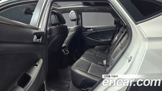 Hyundai Tucson Diesel 2.0 2WD Modern 2016 — фото 12