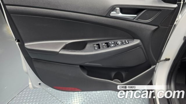 Hyundai Tucson Diesel 2.0 2WD Modern 2016 — фото 24