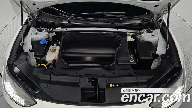 Hyundai Ioniq 6 Long Range AWD Exclusive + 2023 — фото 6