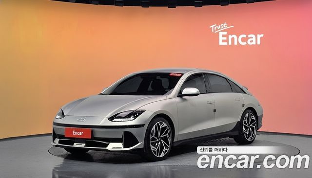 Hyundai Ioniq 6 Long Range AWD Exclusive + 2023 — фото 1