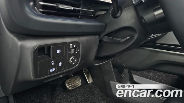 Hyundai Ioniq 6 Long Range AWD Exclusive + 2023 — фото 27