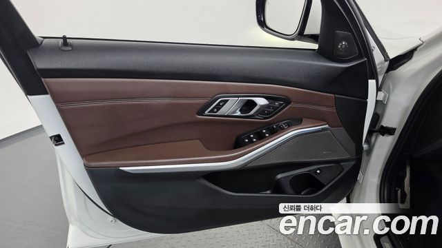 BMW 3 Series (G20) 330e M Sport 2020 — фото 30