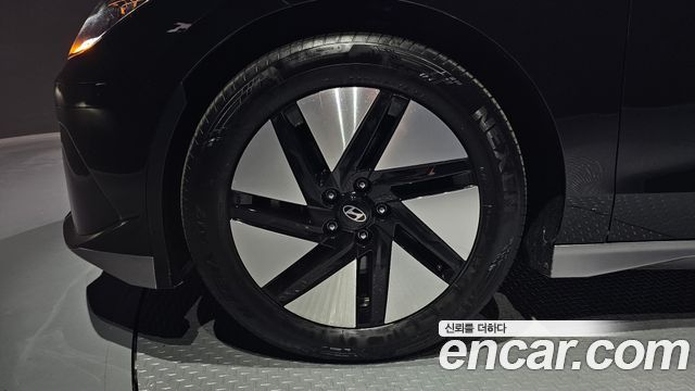 Hyundai Ioniq 6 Long Range AWD Exclusive 2023 — фото 5