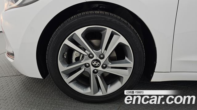 Hyundai Avante (AD) 1.6 GDI Value Plus 2017 — фото 5