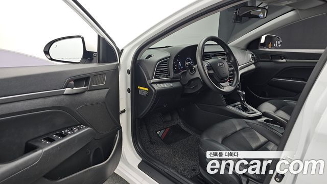 Hyundai Avante (AD) 1.6 GDI Value Plus 2017 — фото 10