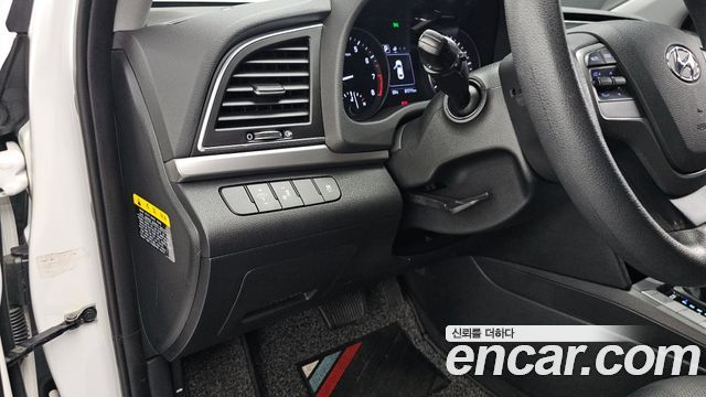 Hyundai Avante (AD) 1.6 GDI Value Plus 2017 — фото 13