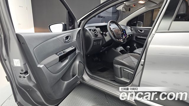 Renault Korea QM3 RE 2016 — фото 10